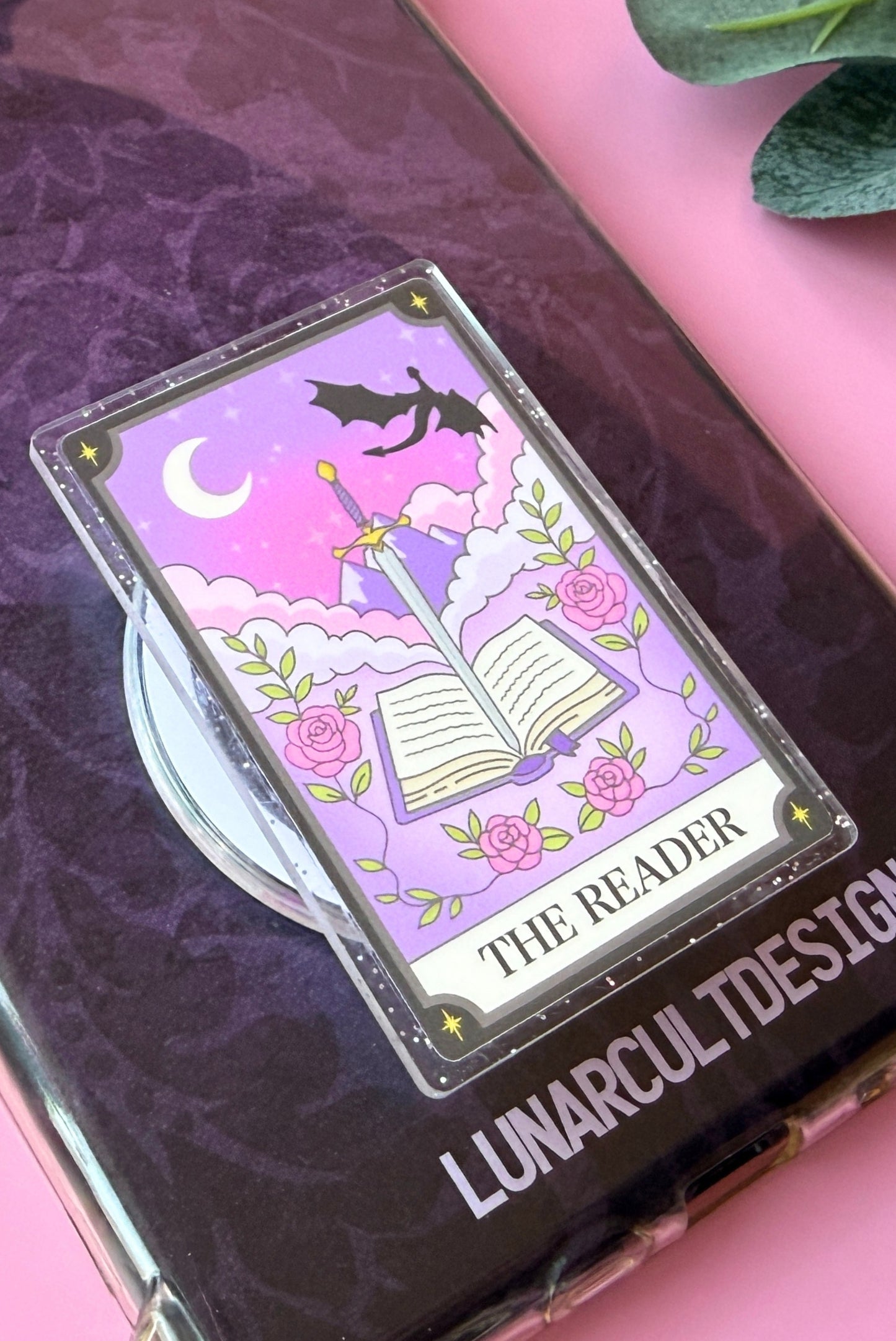 The Reader Magnetic e-Reader & Phone Grip