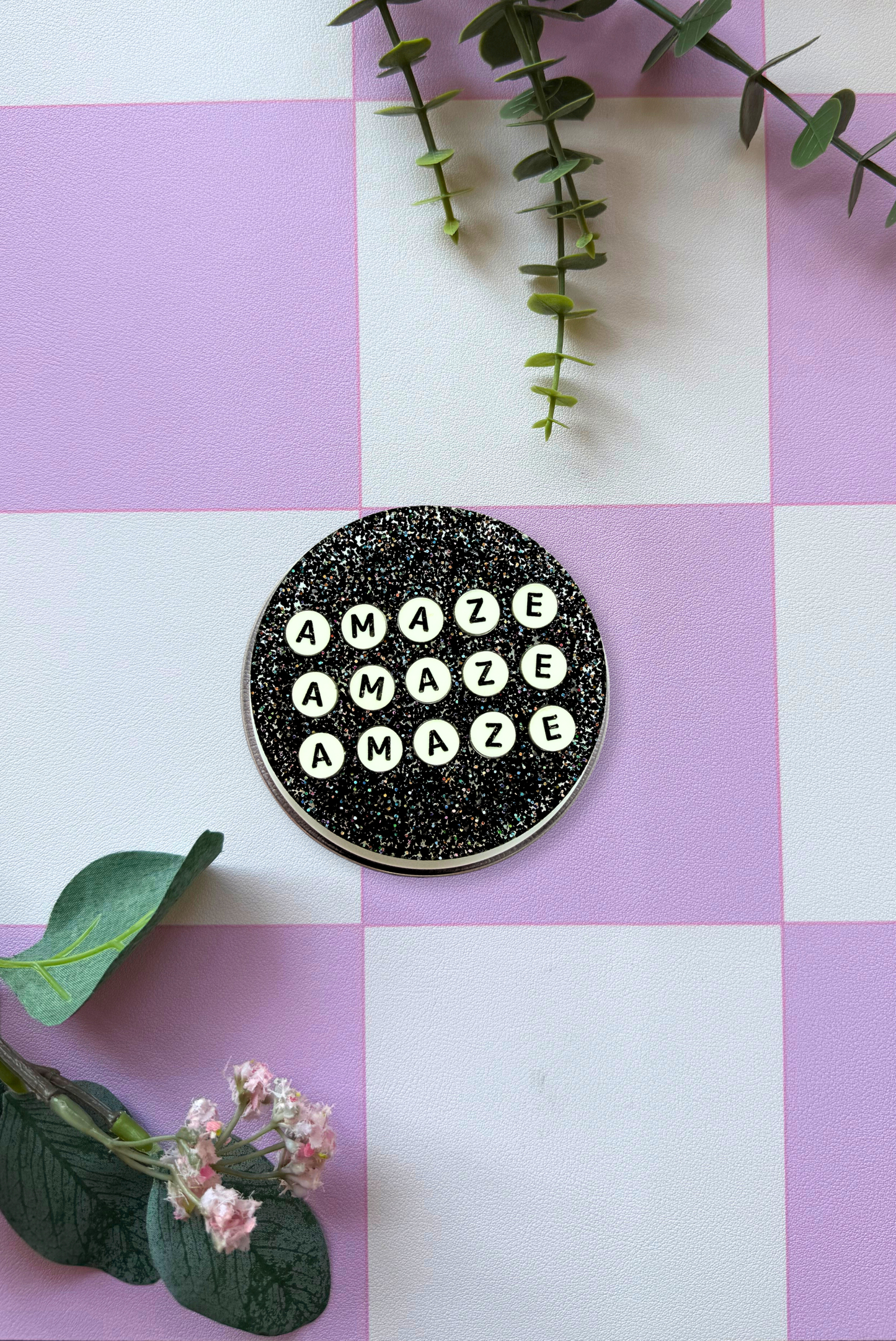 Amaze Amaze Amaze Magnetic e-Reader & Phone Grip