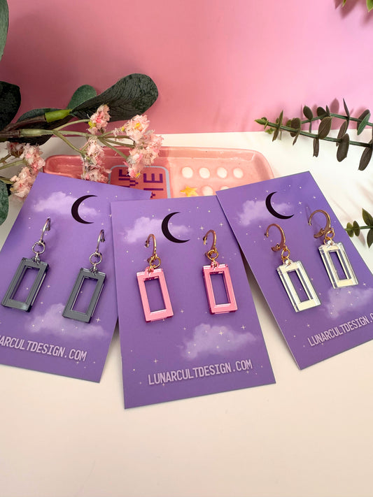 Box Huggie Hoops