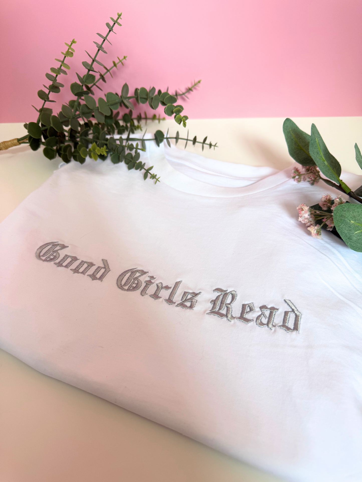 Good Girls Read Embroidered T-shirt - Size L