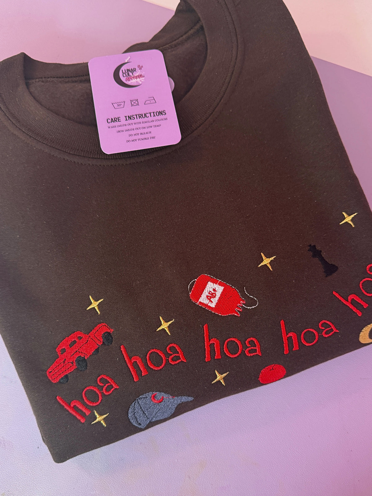 Hoa Hoa Embroidered Sweatshirt (With Icons)