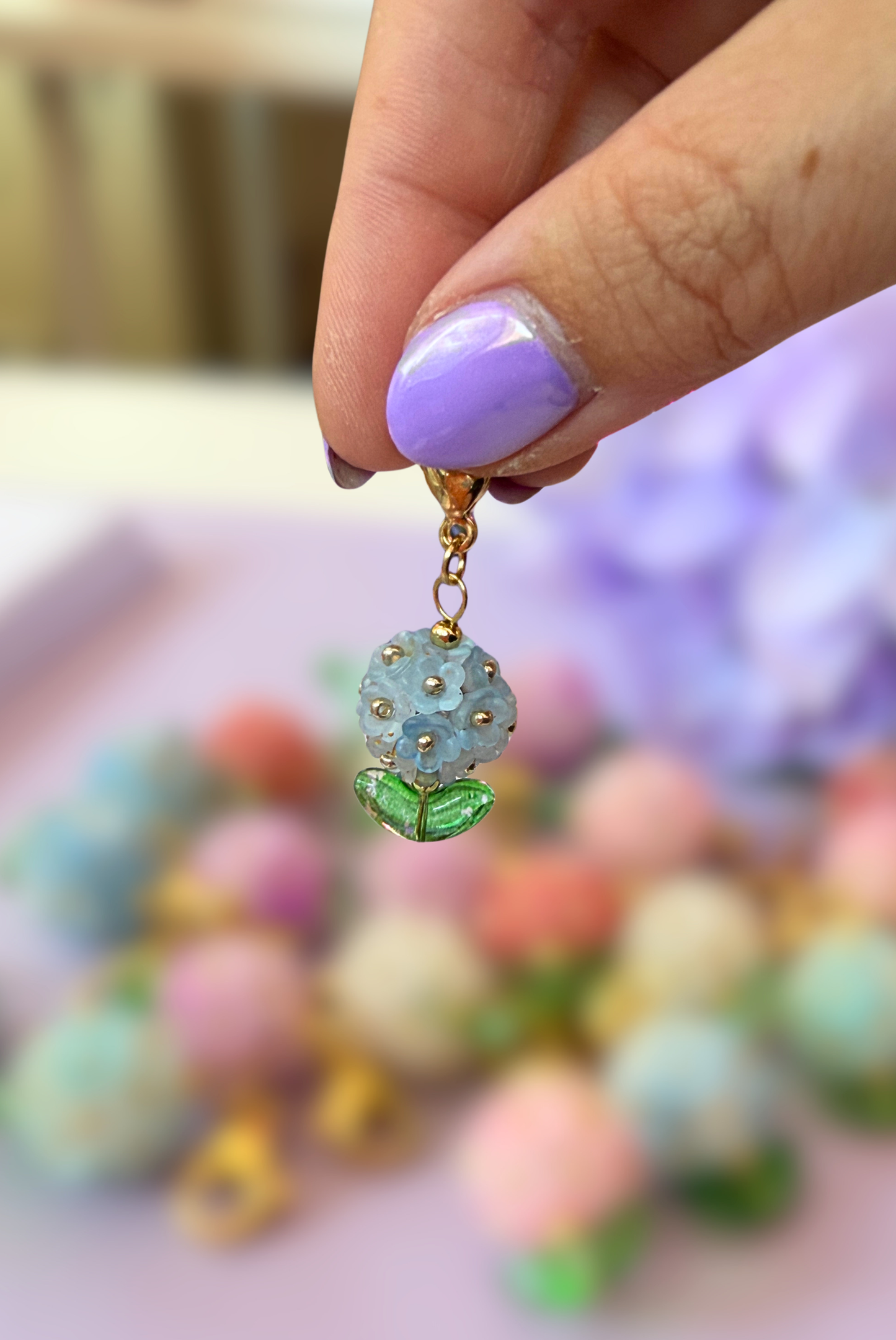 Hydrangea e-Reader Charm