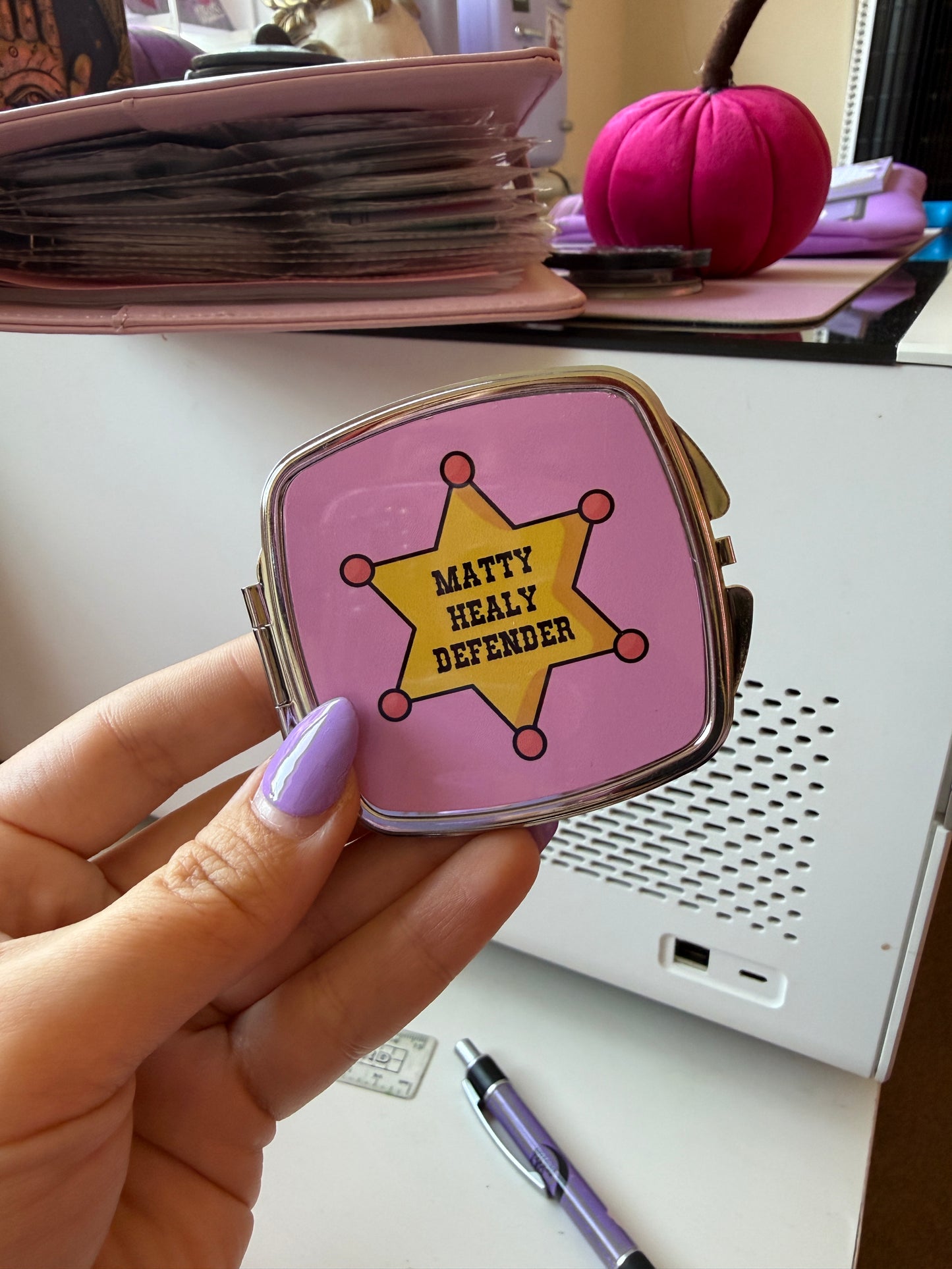 Matty Defender Compact Mirror
