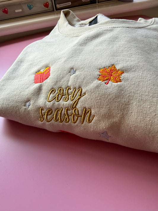 Cosy Season Embroidered Sweatshirt - Size M (B Grade)