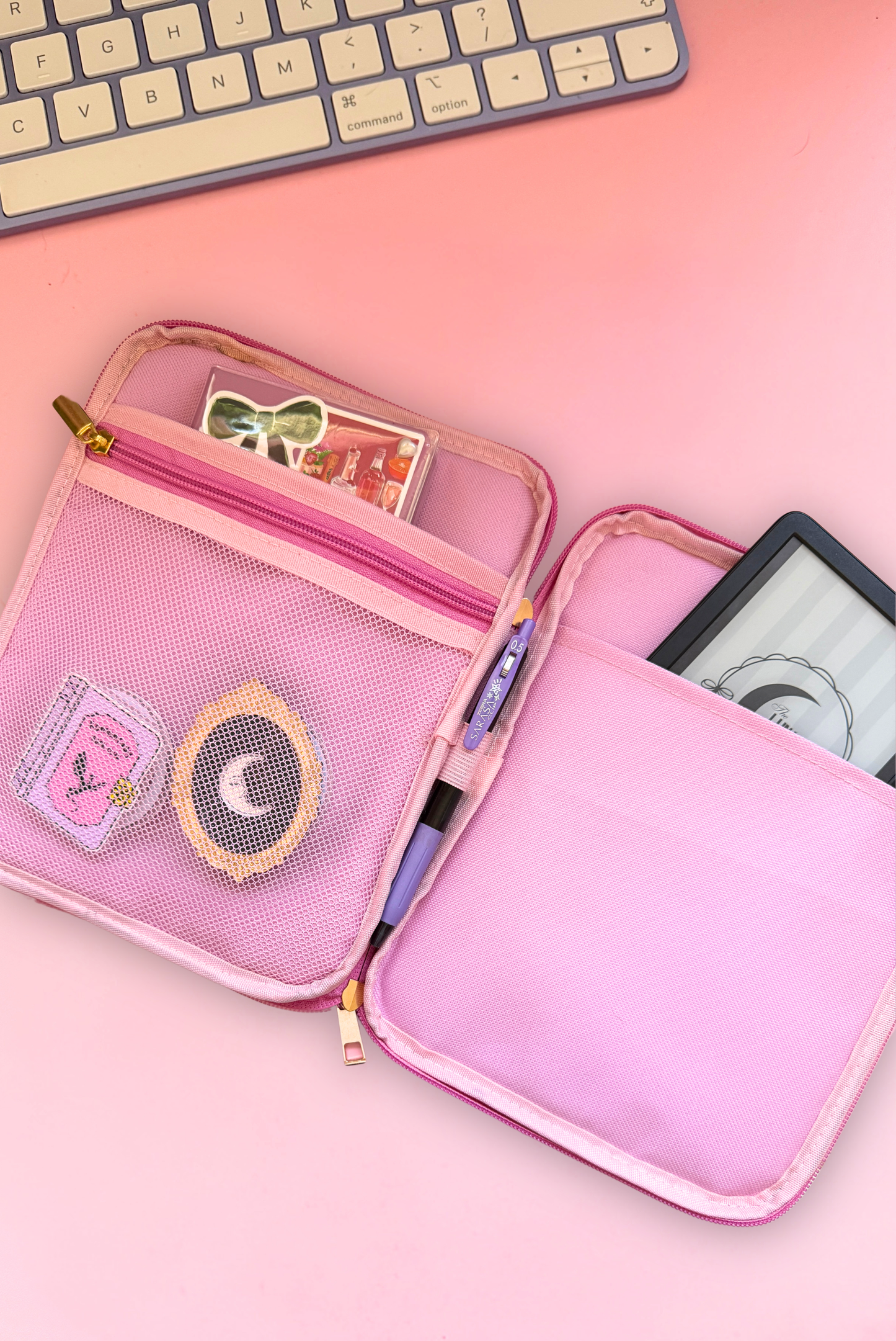 [PRE-ORDER] Read, Dream, Repeat e-Reader Organiser