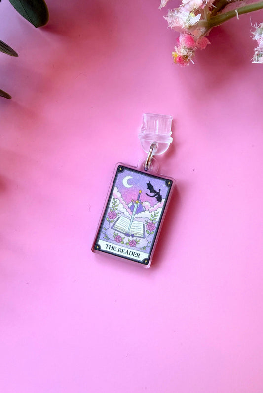 The Reader e-Reader Dust Plug Charm
